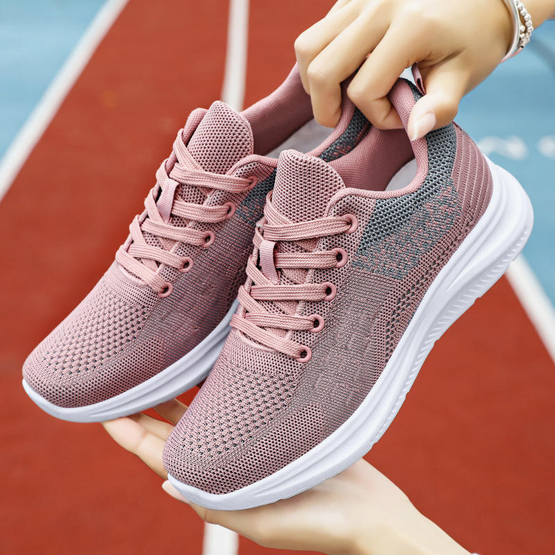 New Lightweight Fashionable Solid Color Casual Mesh Running Shoes